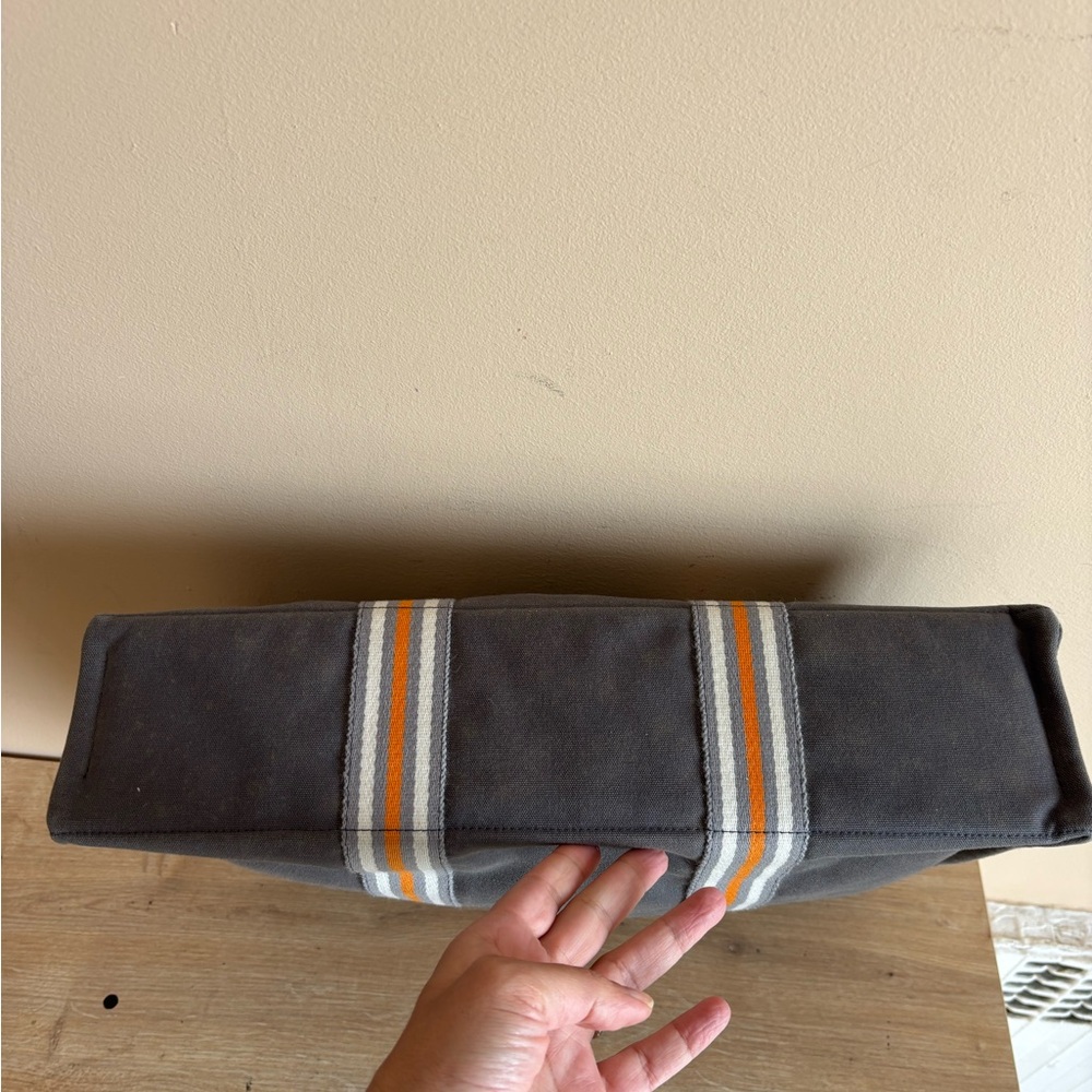 Authentic Hermes large tote - Picture 5 of 8